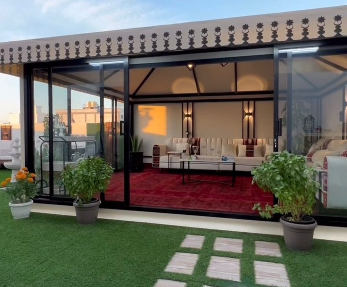 cd25d320-caad-47d6-9d53-846e847454be خيمة الشتاء vip مقاس 10.6( شامل الاثاث) - الصورة 1