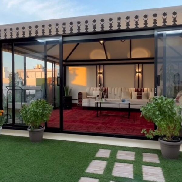 خيمة مقاس 9.3 ب7.2 شامل الاثاث